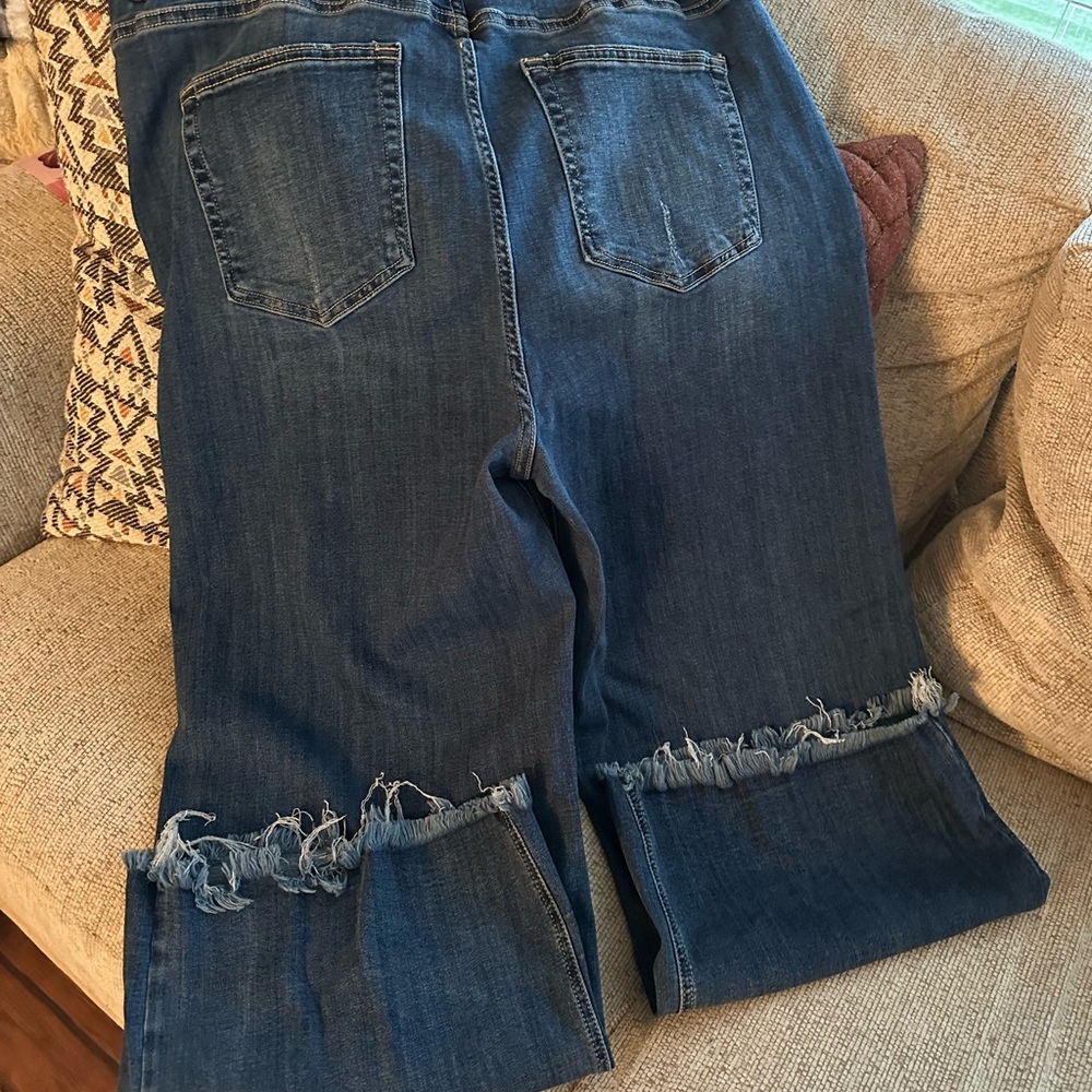 Risen High Rise Cropped Wide Leg Jeans - Picture 5 of 9